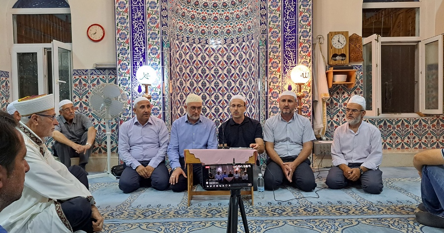 Gümülcine'de Mevlid Kandili programı düzenledi