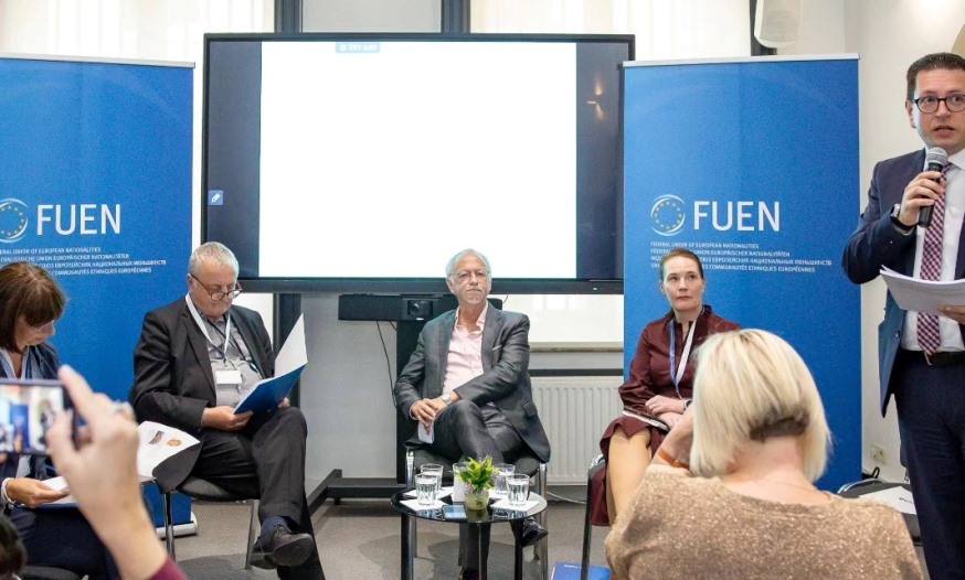 Azınlığın eğitim sorunları Brüksel’deki panelde gündeme geldi