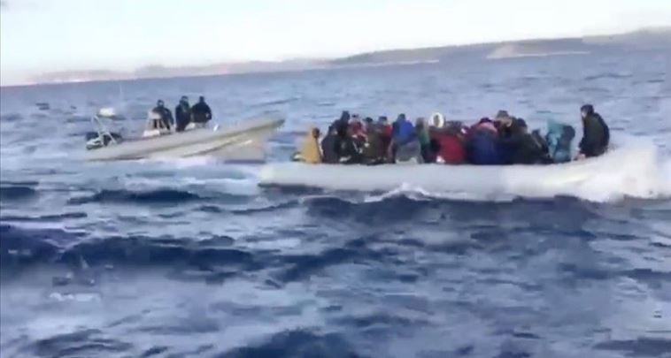 BM: “En az 17 bin göçmen Yunanistan deniz sınırından geri itildi”