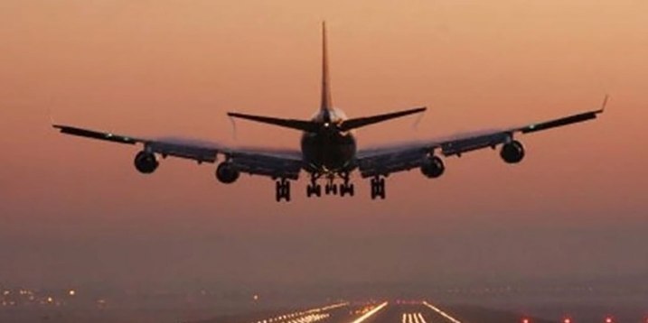 Yunanistan'dan İstanbul'a hareket eden uçak Selanik'e acil iniş yaptı