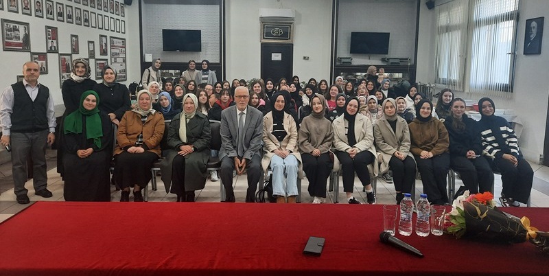 Gümülcine Müftülüğünden “Gençlerle Söyleşi” etkinliği