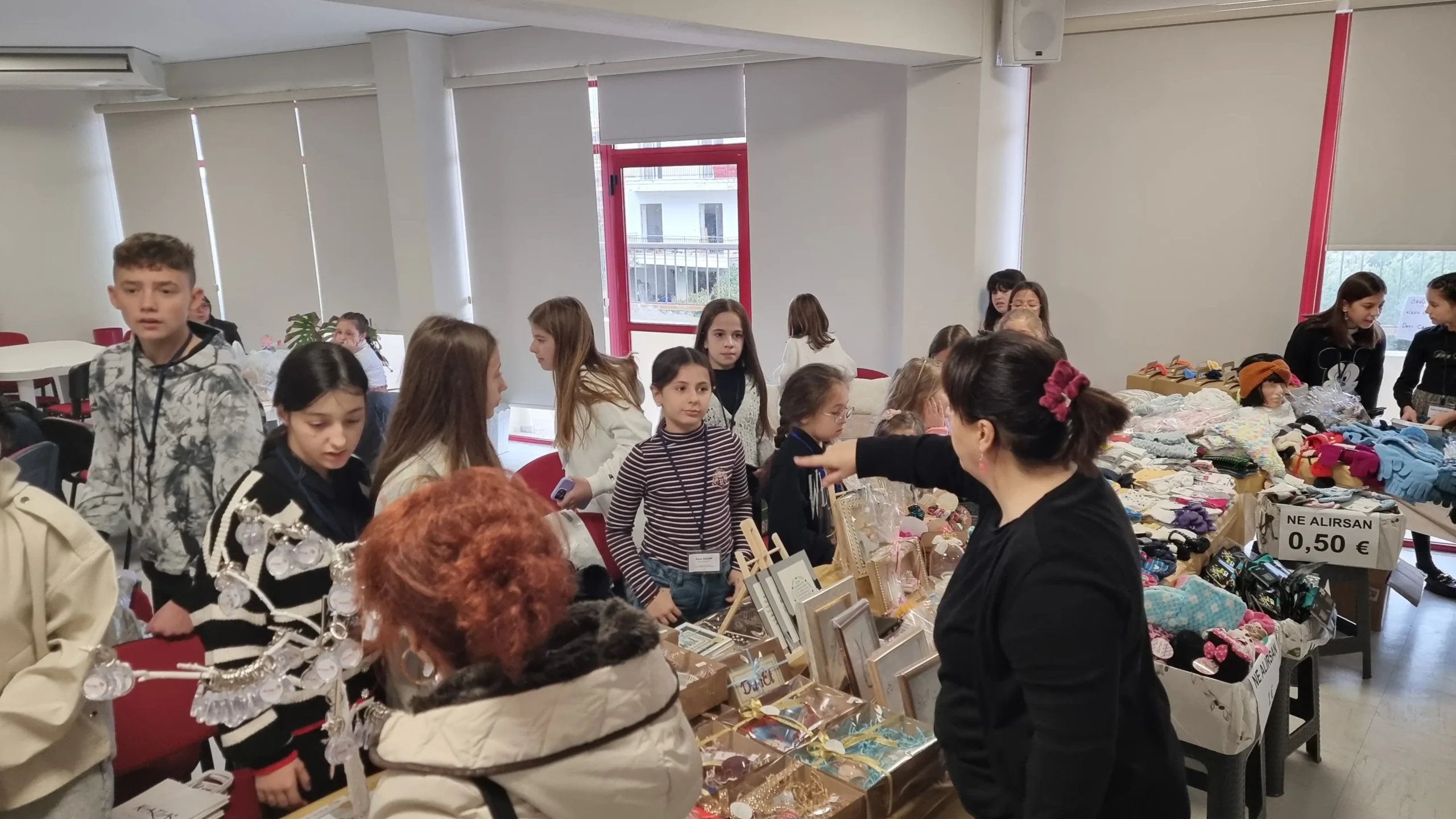 “Mucize Dolu Kermes”e soydaşlar akın etti