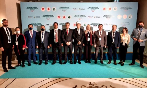 'Müslümanların Karşılaştıkları İnsan Hakları İhlalleri' semineri İstanbul'da yapıldı