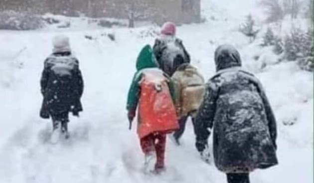 Kar yağışı nedeniyle bazı okullar tatil edildi