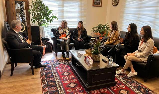 BTAYTD Kadın Kolu’ndan Başkonsolos Ömeroğlu’na nezaket ziyareti