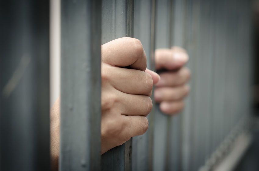 Gümülcine’de Yunan bayrağını yakan Bulgar vatandaşa 2 yıl hapis cezası
