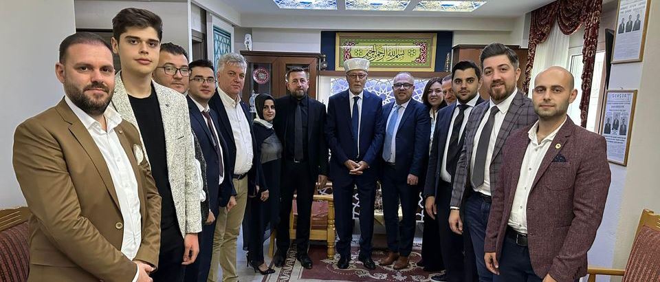 BTTDD Bursa Şubesi üyeleri Gümülcine Müftüsü İbrahim Şerif’i ziyaret etti