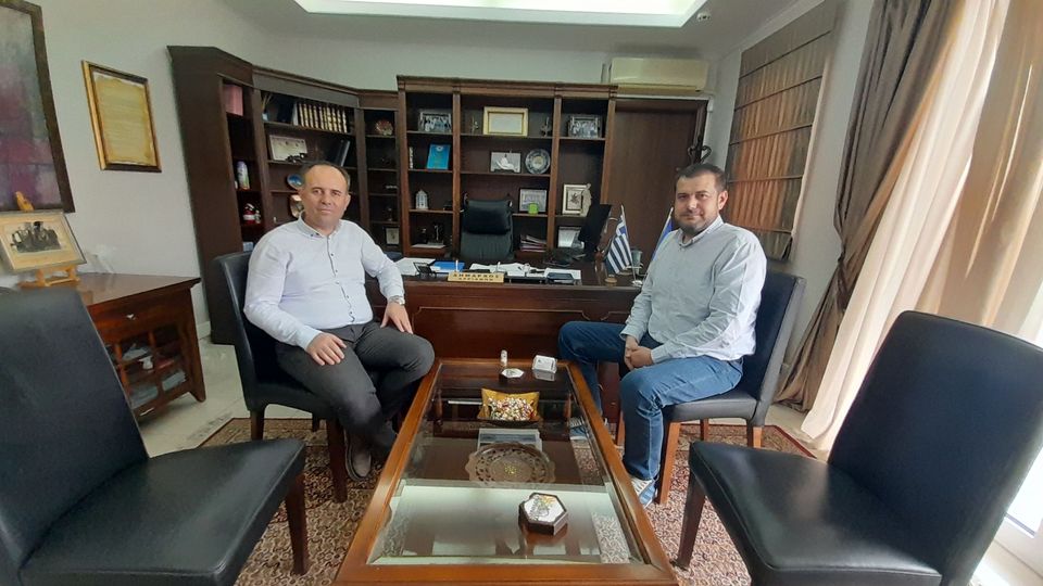 Yassıköy Belediye Başkanı Mümin Mümin’den Kozlukebir Belediye Başkanı Rıdvan Ahmet’e ziyaret