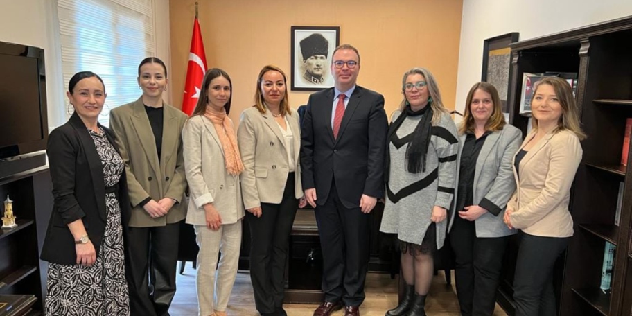 BTAYTD Kadınlar Kolu üyeleri Başkonsolos Ünal’ı ziyaret etti