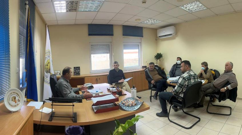 İoannu, belediye başkan yardımcılarıyla bir araya geldi