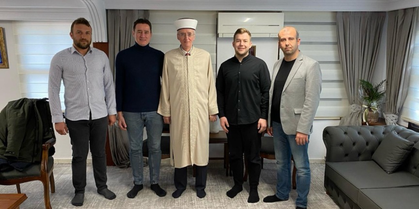 BTAYTD yönetim kurulu üyelerinden müftü Mustafa Trampa’ya ziyaret