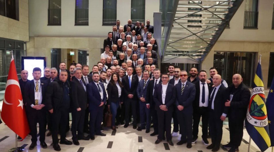 Batı Trakya Fenerbahçeliler Derneği yöneticileri Almanya’da toplantıya katıldı