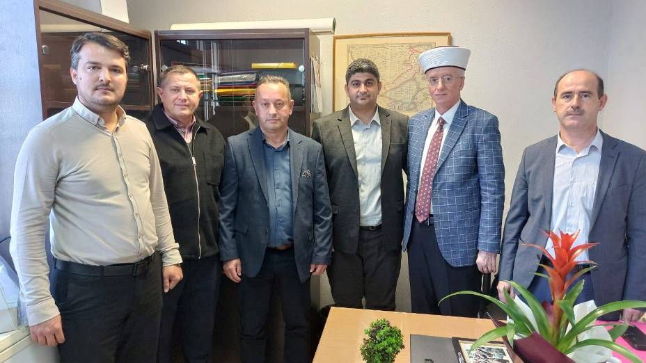 İskeçe Müftüsü Trampa, İnhanlı Belediye Başkan Yardımcısı Salihoğlu’nu ziyaret etti