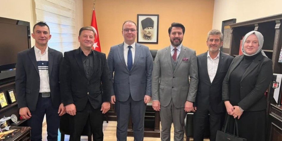 Mustafçova belediyesinden Başkonsolos Aykut Ünal’a ziyaret