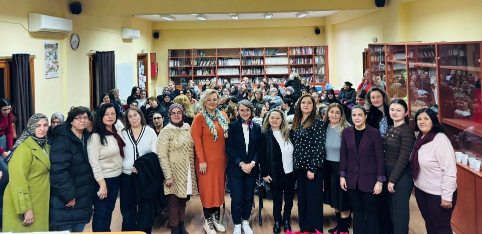 Ova Kadınlar Kolunun geleneksel “Çay Akşamı” etkinliği yoğun katılımla gerçekleşti