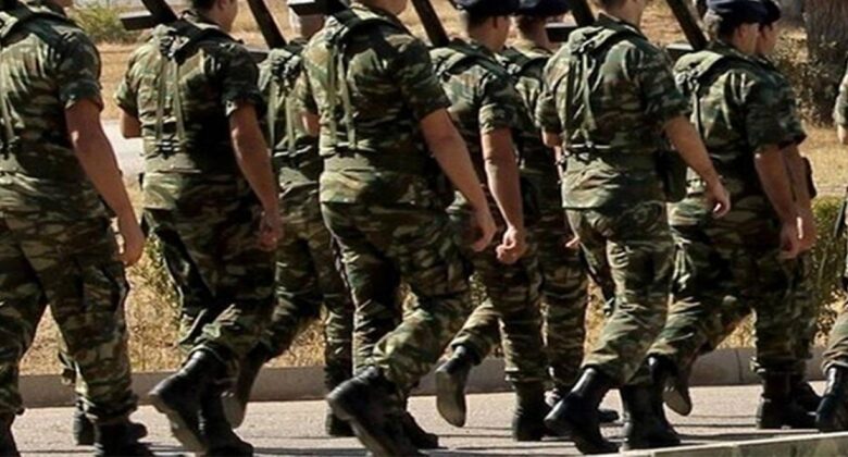 Yunanistan’da yeni askerlik modeli yürürlüğe girdi