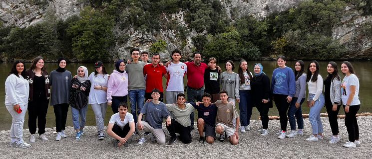 İskeçe Türk Birliği Gençlik Kolu üyeleri piknikte buluştu