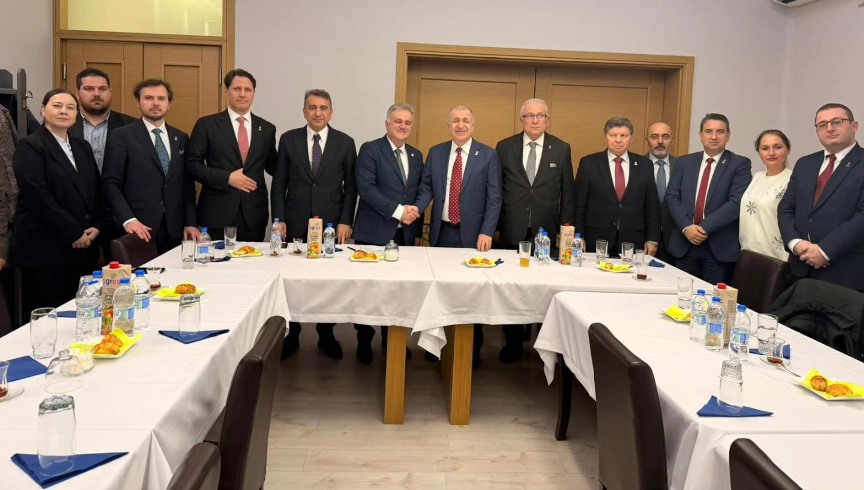 Ümit Özdağ’dan Batı Trakya Türk Öğretmenler Birliğine ziyaret