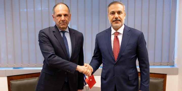 Brüksel’de Fidan ve Yerapetritis görüşmesi