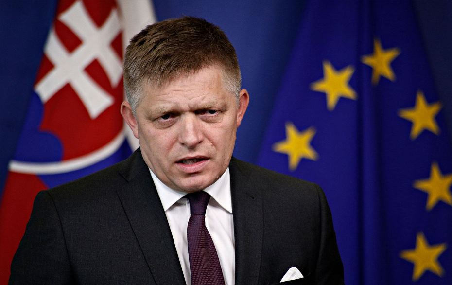 Miçotakis, Slovakya Başbakanı Fico'ya acil şifalar diledi