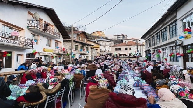 YTB Başkanı Abdullah Eren Bulgaristan'da iftar programına katıldı