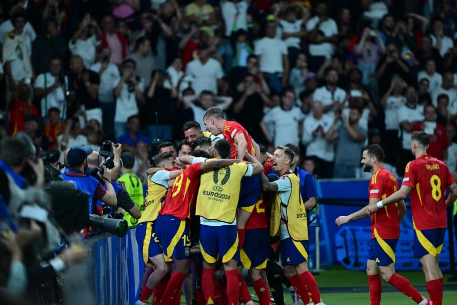 EURO 2024'te şampiyon İspanya!