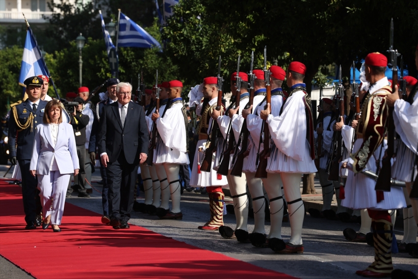 Yunanistan bir kez daha Almanya'dan tazminat istedi