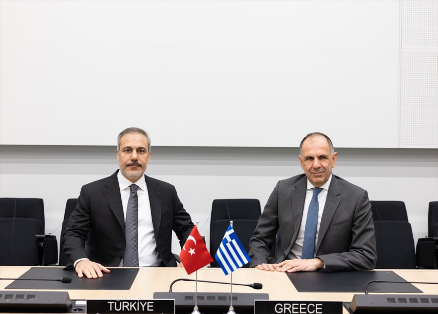 Brüksel’de Yunanistan ve Türkiye Dışişleri Bakanları bir araya geldi
