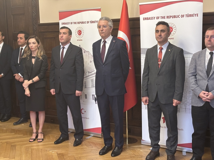 15 Temmuz şehitleri Türkiye'nin Atina Büyükelçiliğinde anıldı