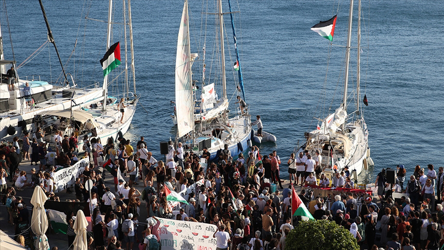 Sol partiler İsrail'in Küresel Sumud Filosu'na saldırısını kınadı