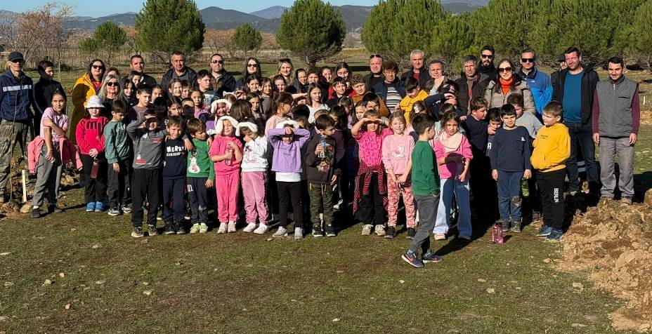 Kozlukebir Belediyesinden fidan dikme etkinliği