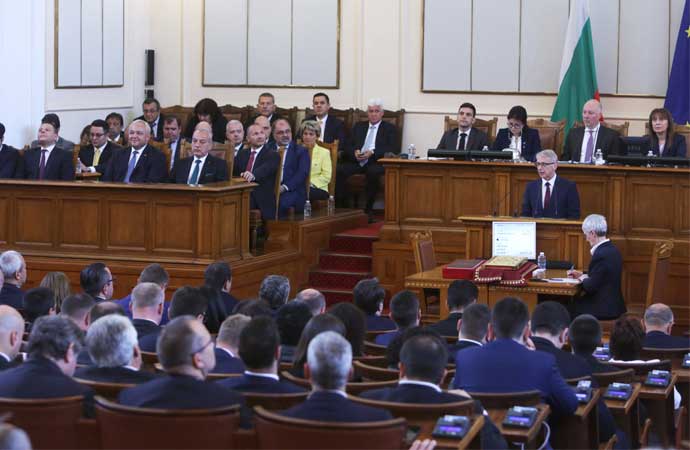 Bulgaristan’da 2 yıl sonra koalisyon hükümeti kuruldu