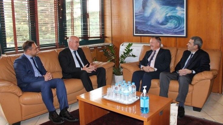 DMT Eyalet Başkanı Metios, İngiltere’nin Atina Büyükelçisi Lodge ile bir araya geldi