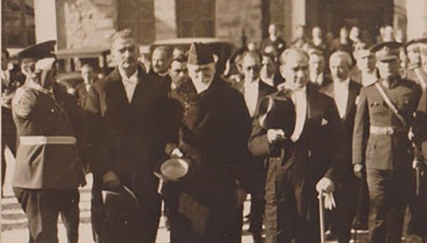 Atina Büyükelçiliğinden Atatürk – Venizelos paylaşımı