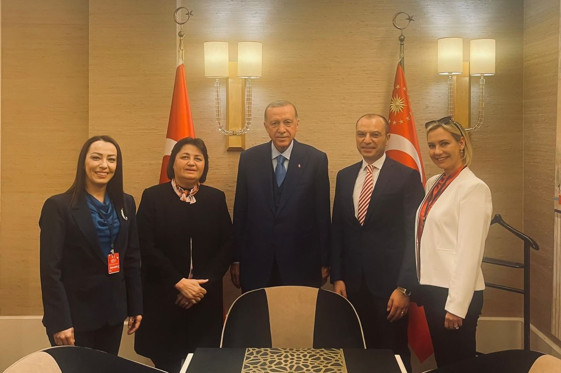 Sadık Ahmet Ailesi Türkiye Cumhurbaşkanı Erdoğan ile bir araya geldi