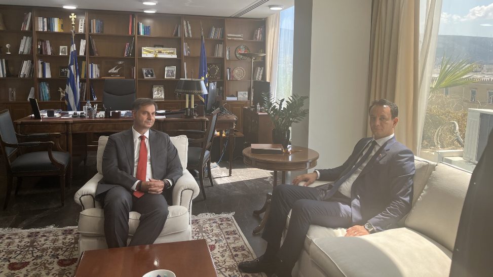 Dışişleri Bakanı Yerapetritis, Libya'dan Belkasım Hafter ile görüştü