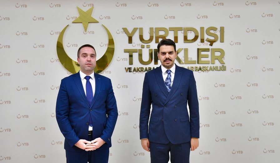 Erdem Hüseyin YTB Başkanı Abdullah Eren’i ziyaret etti