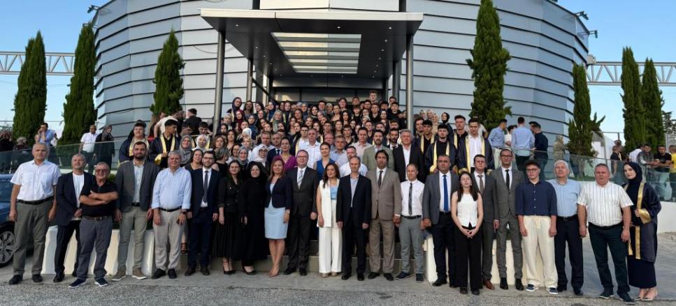 İskeçe Azınlık Lisesi’nden 94 öğrenci mezun oldu