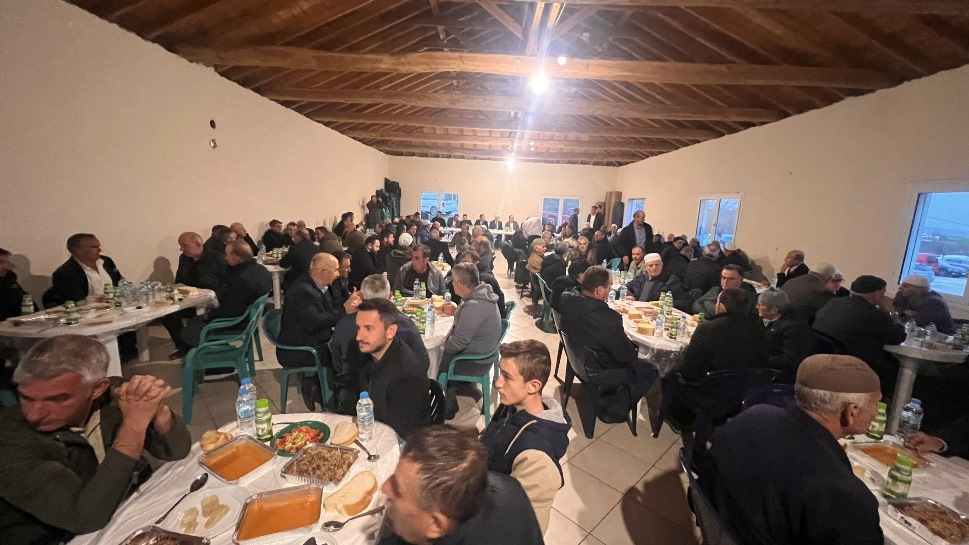 Çilingir Mahalle'de iftar geleneği devam etti