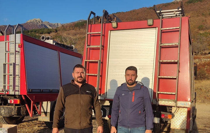 Özgür Ferhat, Karlık Dağı’ndaki yangın bölgesinde incelemelerde bulundu