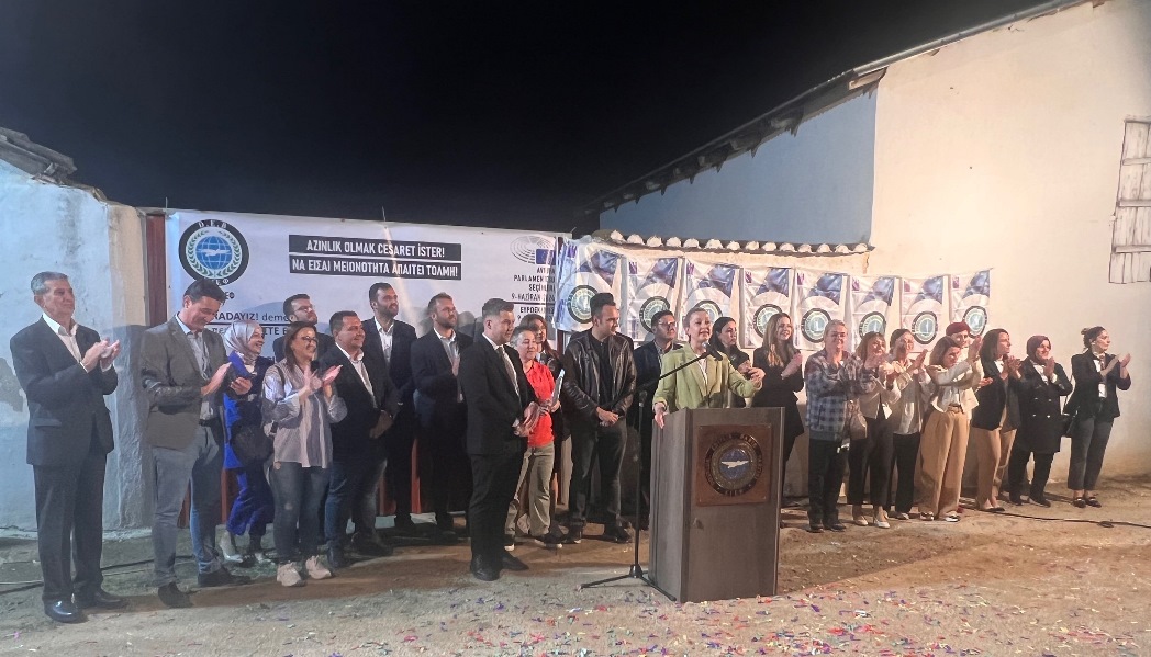 DEB Partisi Yahyabeyli’de miting düzenledi