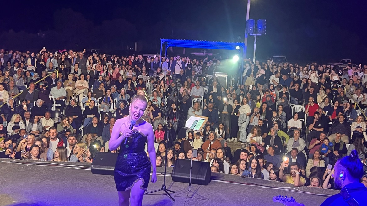 22. Kiraz Festivali ikinci gününde yoğun katılımla devam etti
