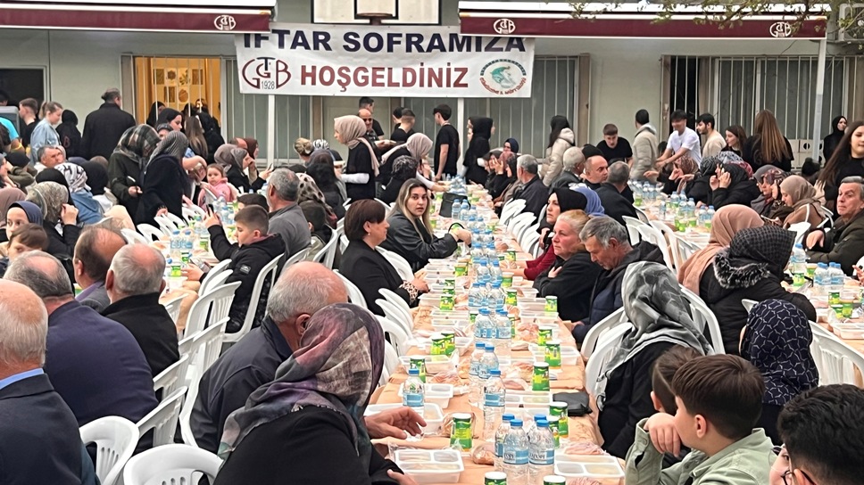 Batı Trakya Türkleri GTGB iftarında buluştu