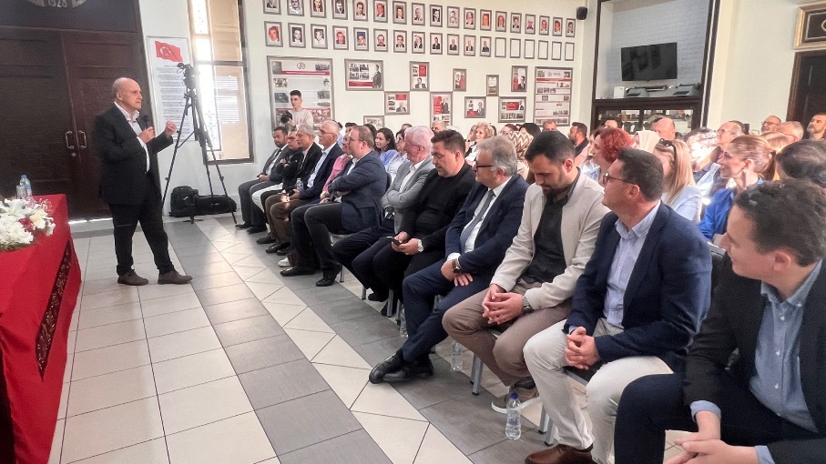 GTGB’de “Yapay Zeka Çağı” konulu konferans düzenlendi