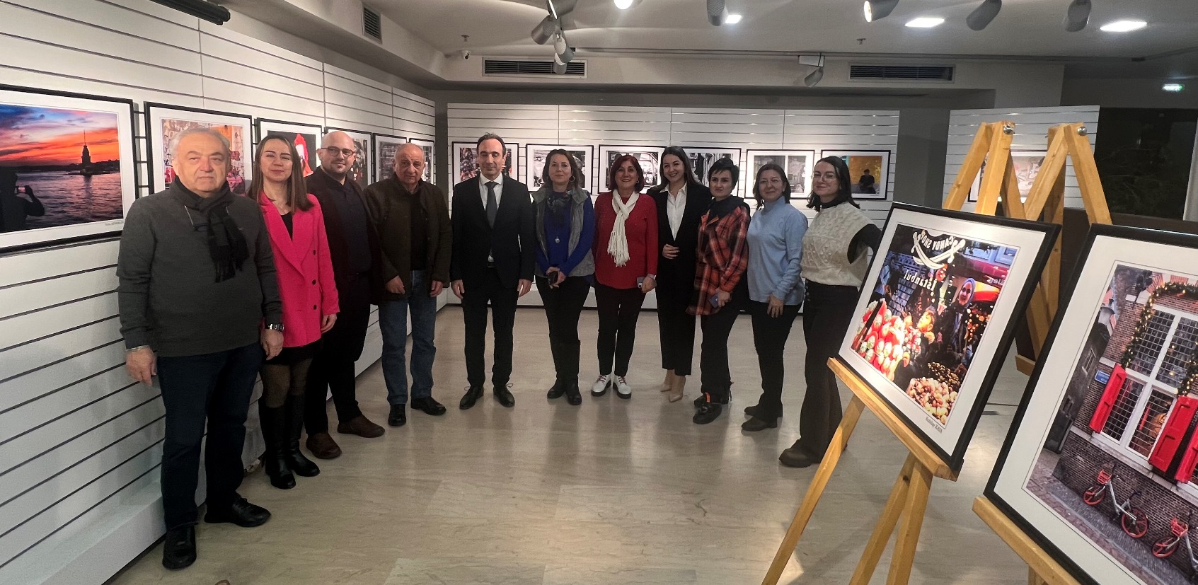 Türk fotoğrafçılar Dedeağaç’ta sergi açtı