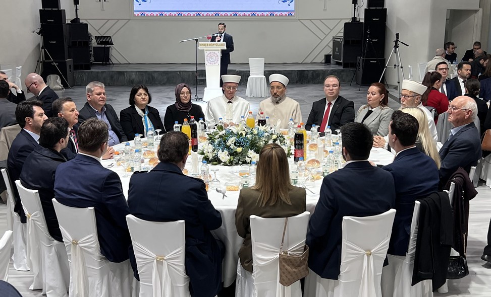 İskeçe’de iftar programında birlik mesajı: “Bu bilinci ve sembolleri silemezler”