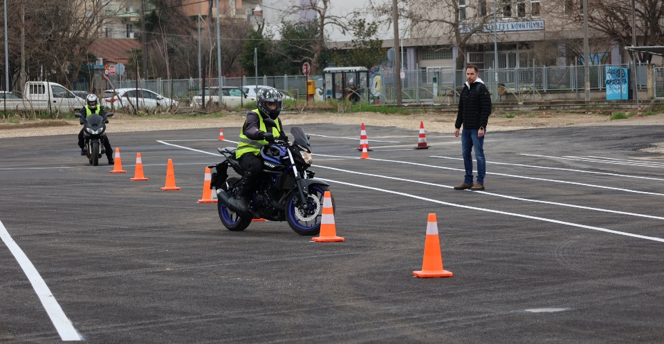Gümülcine’de motosiklet sürücü adayları için yeni sınav pisti hizmete açıldı
