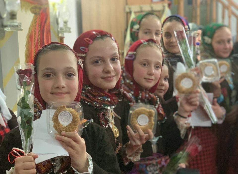 İskeçe Müftülüğü’nden çocuklara kandil simidi ikramı
