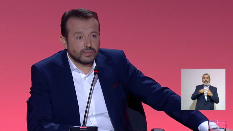 Pappas: “Ülkenin büyük bir değişime ihtiyacı var”