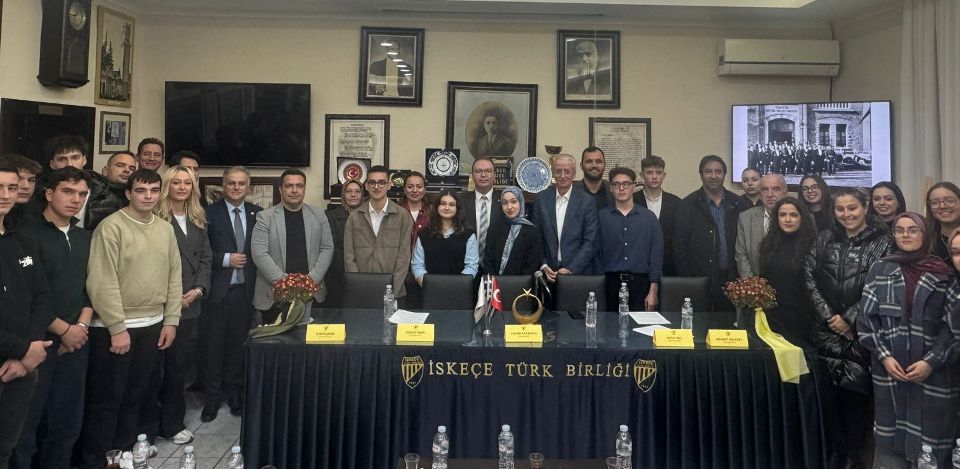 İskeçe Türk Birliği Gençlik Kolundan “Atatürk Söyleşisi”